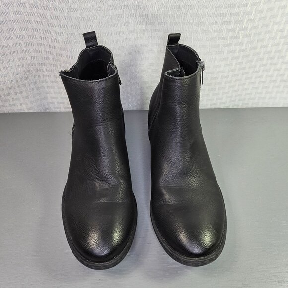 B.O.C. Women's Black Ankle Boots Side Zipper Size 10M - Picture 3 of 7